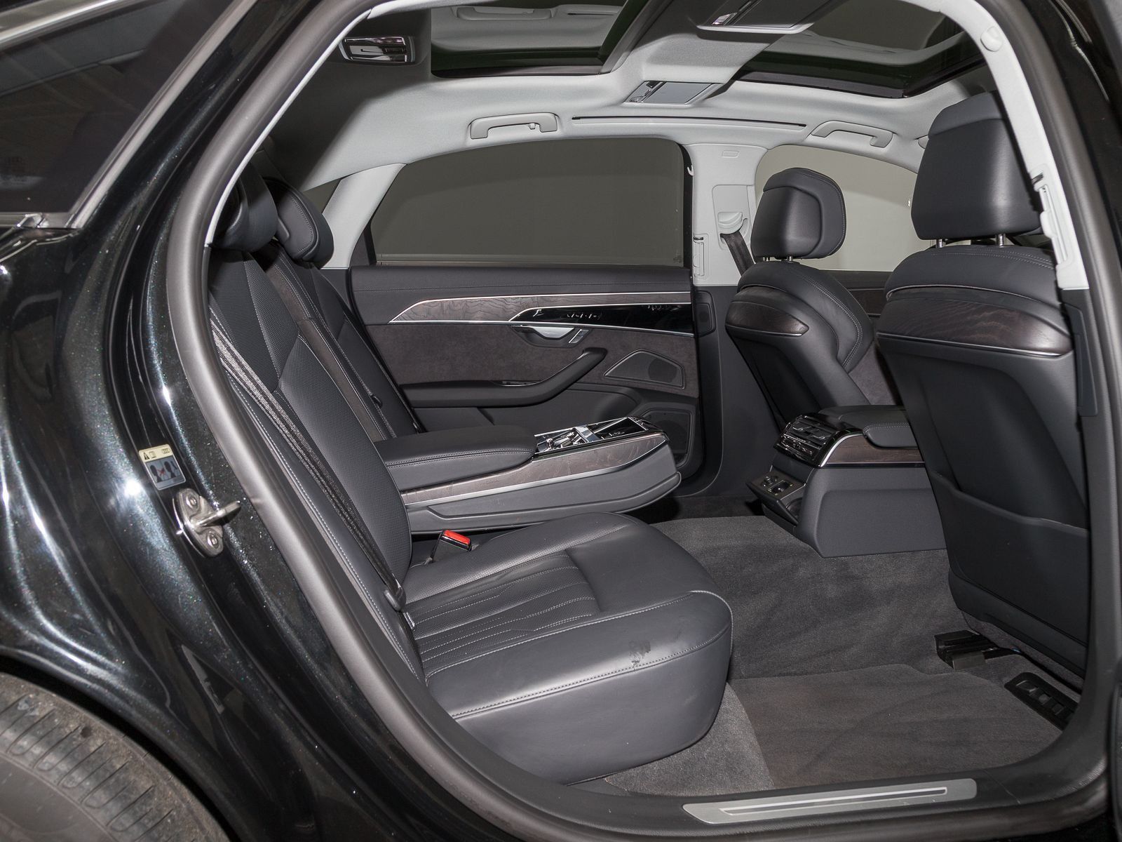 Audi A8 Lang 50 TDI Q - Samsaru's Car Outlet