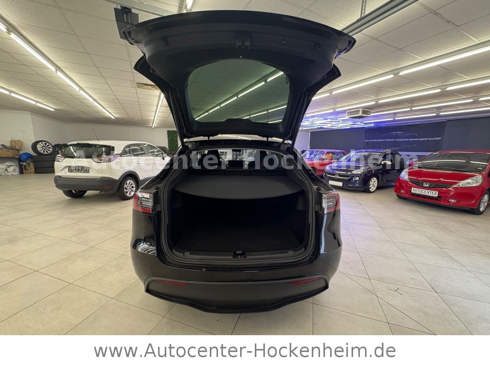 Tesla Model Y Long Range Dual Motor  AWD