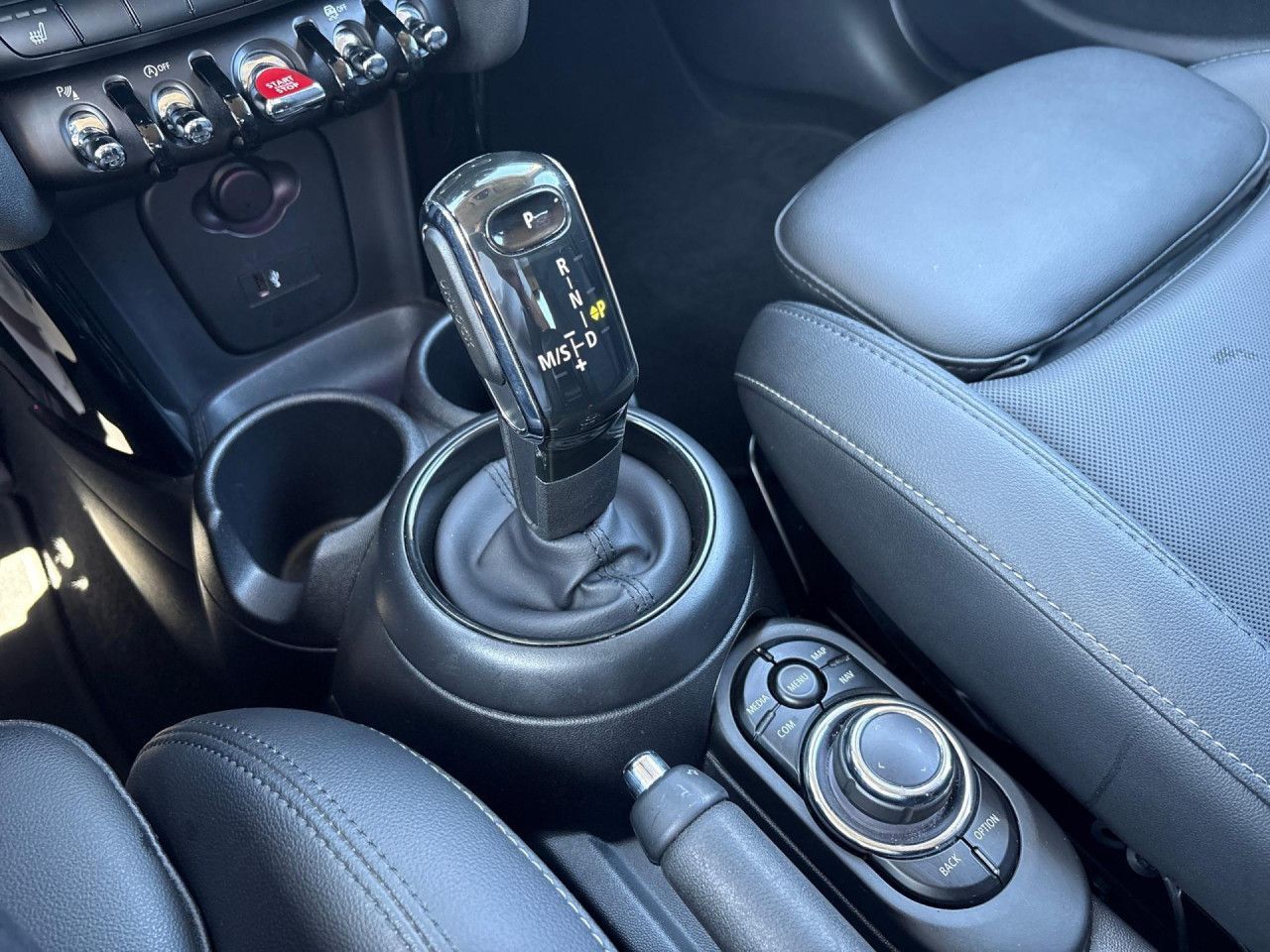 MINI One Sportsi - Samsaru's Car Outlet