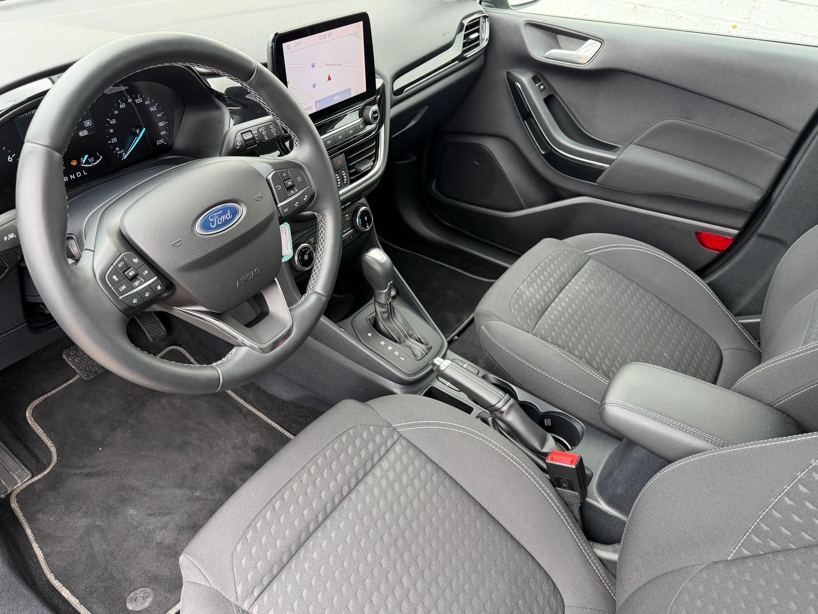 Ford Fiesta Titanium Autom*LED*ACC*RFK*WiPa*Navi*PDC*