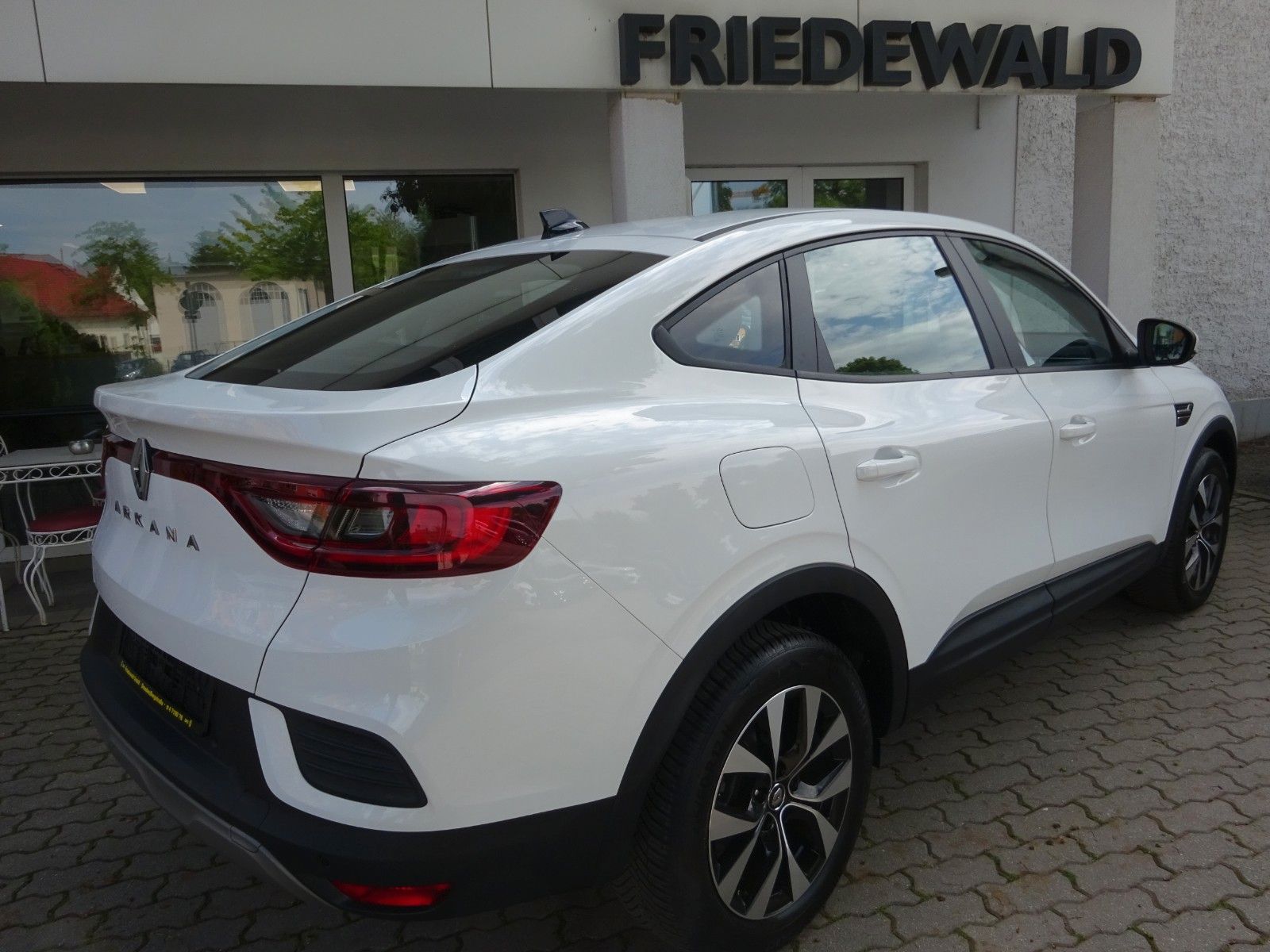 Renault Arkana Zen TCe 140 EDC - Samsaru's Car Outlet