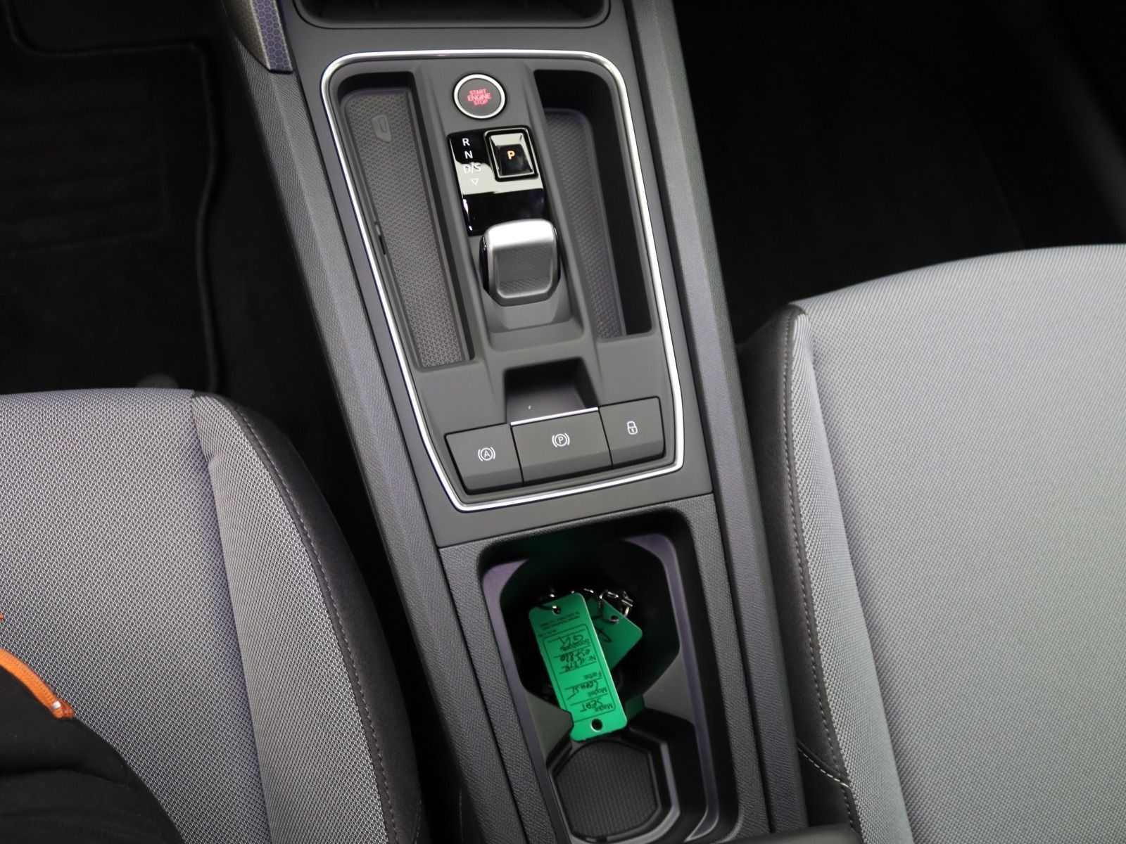Seat Leon ST Style Edition 2.0TDI DSG/ Navi, AHK, LED