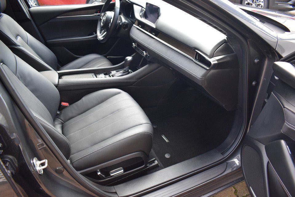 Mazda 6 2.5 194PS 6AG Takumi Schiebedach Leder Bose Ma