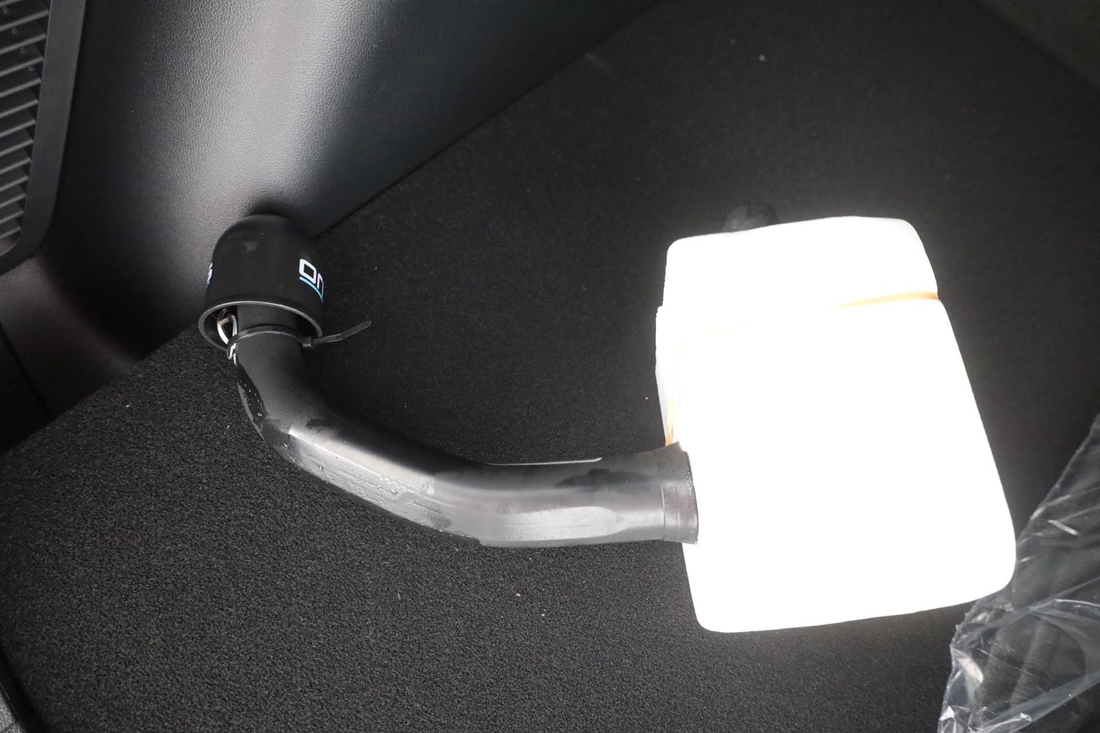 Ford Kuga 1.5 EB Titanium - Samsaru's Car Outlet