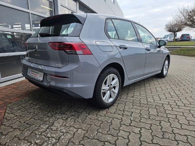 Volkswagen Golf VIII 1.0 eTSI Life eTSI - Samsaru's Car Outlet