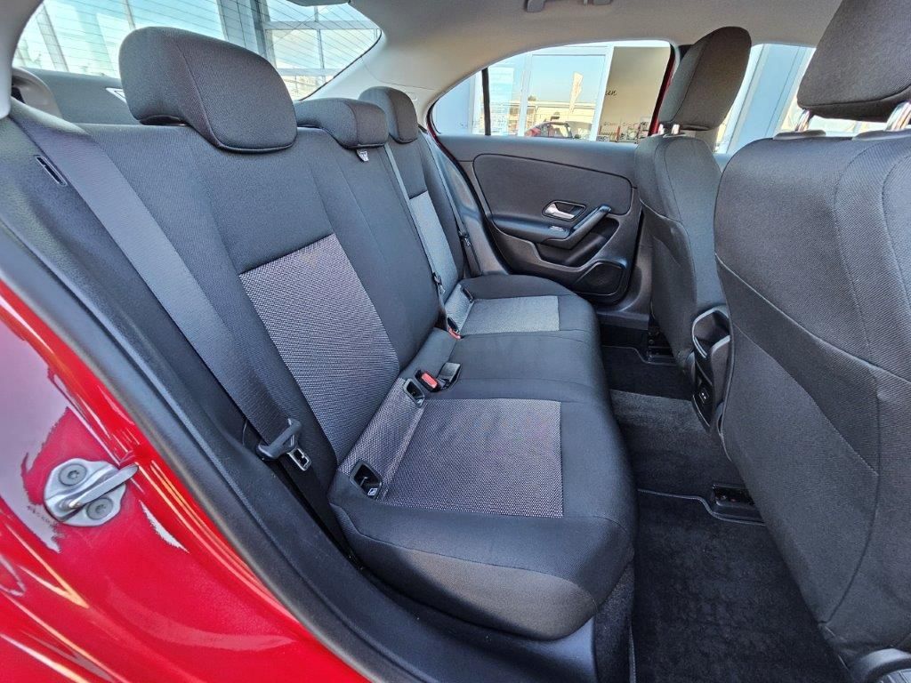 Mercedes-Benz A 180 d 7G-DCT - Samsaru's Car Outlet