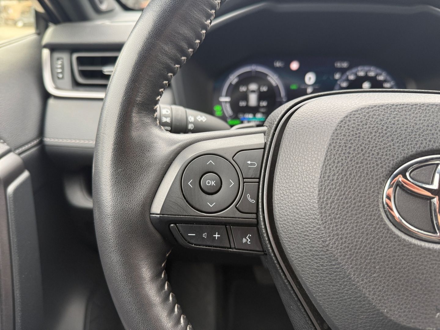Toyota RAV 4 Plug-in-Hybrid GR SPORT - Samsaru's Car Outlet