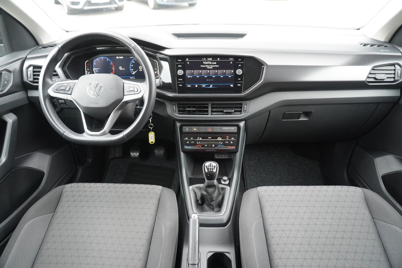 Volkswagen T-Cross 1.0 TSI - Samsaru's Car Outlet