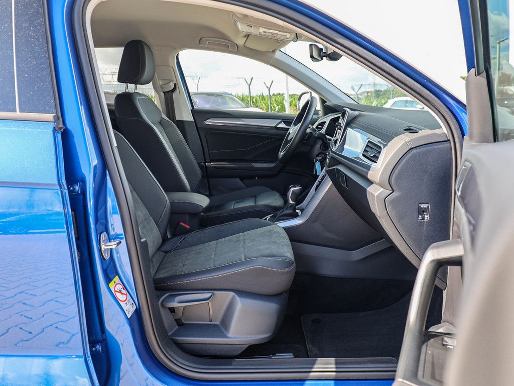 Volkswagen T-Roc Style 1.5 l TSI DSG - Samsaru's Car Outlet