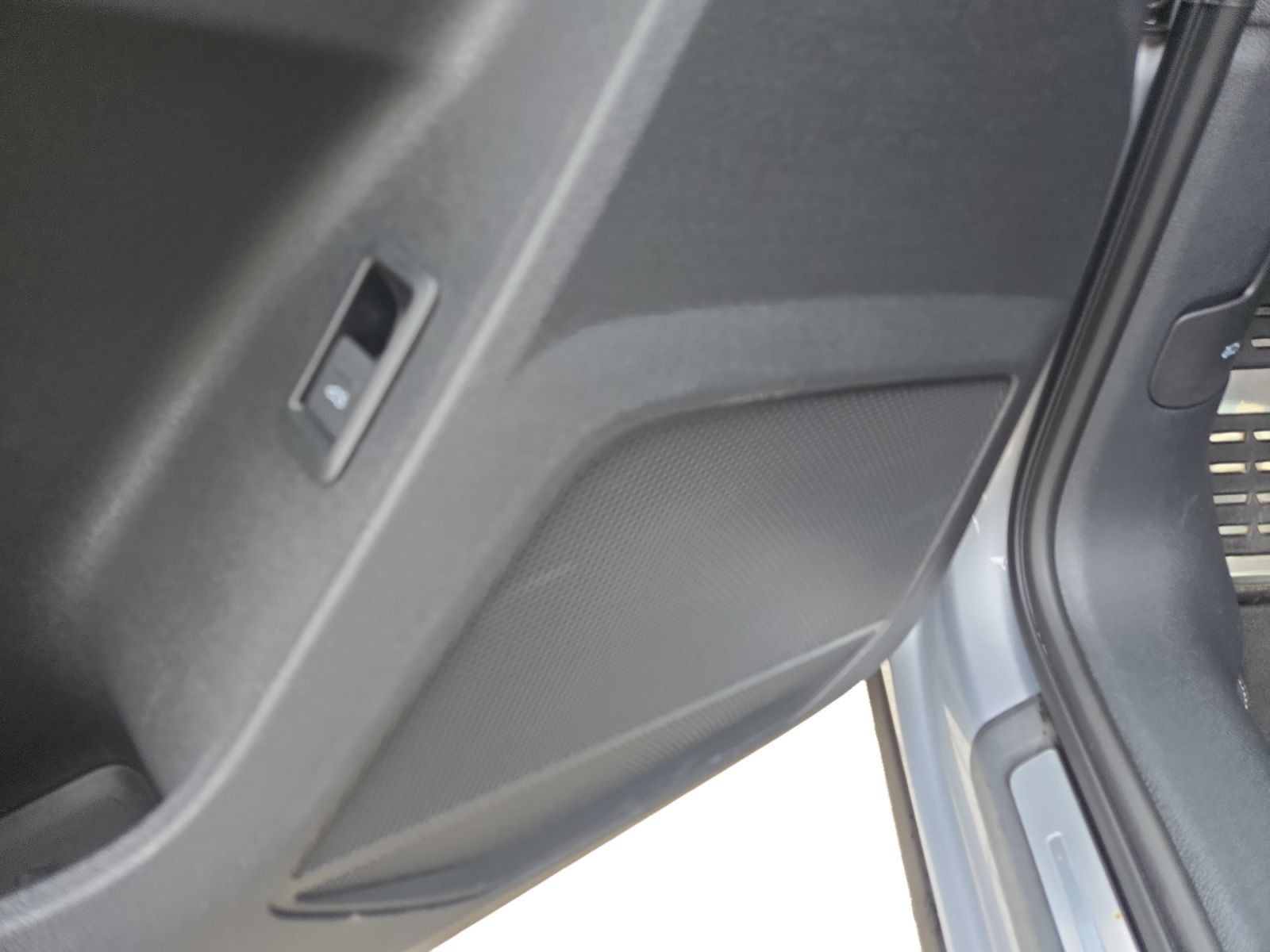 Audi Q3 advanced 40 TFSI quattro S tronic S LINE - Samsaru's Car Outlet