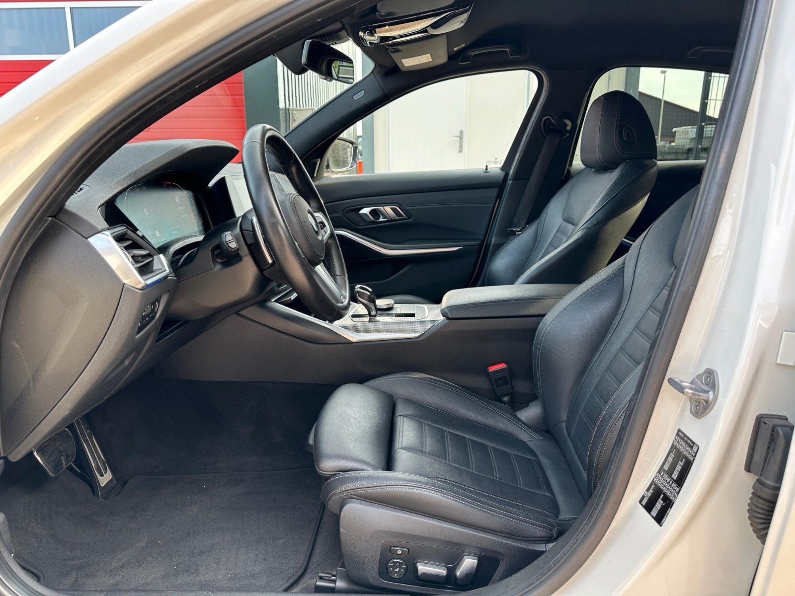 BMW 330d M Sport - Samsaru's Car Outlet