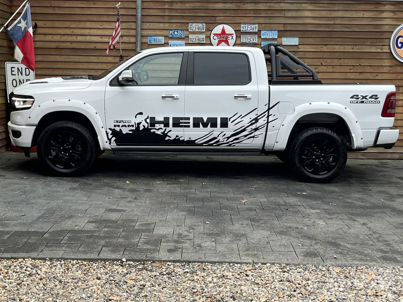 Dodge RAM 1500 Laramie LED AHK LPG Memory LPG