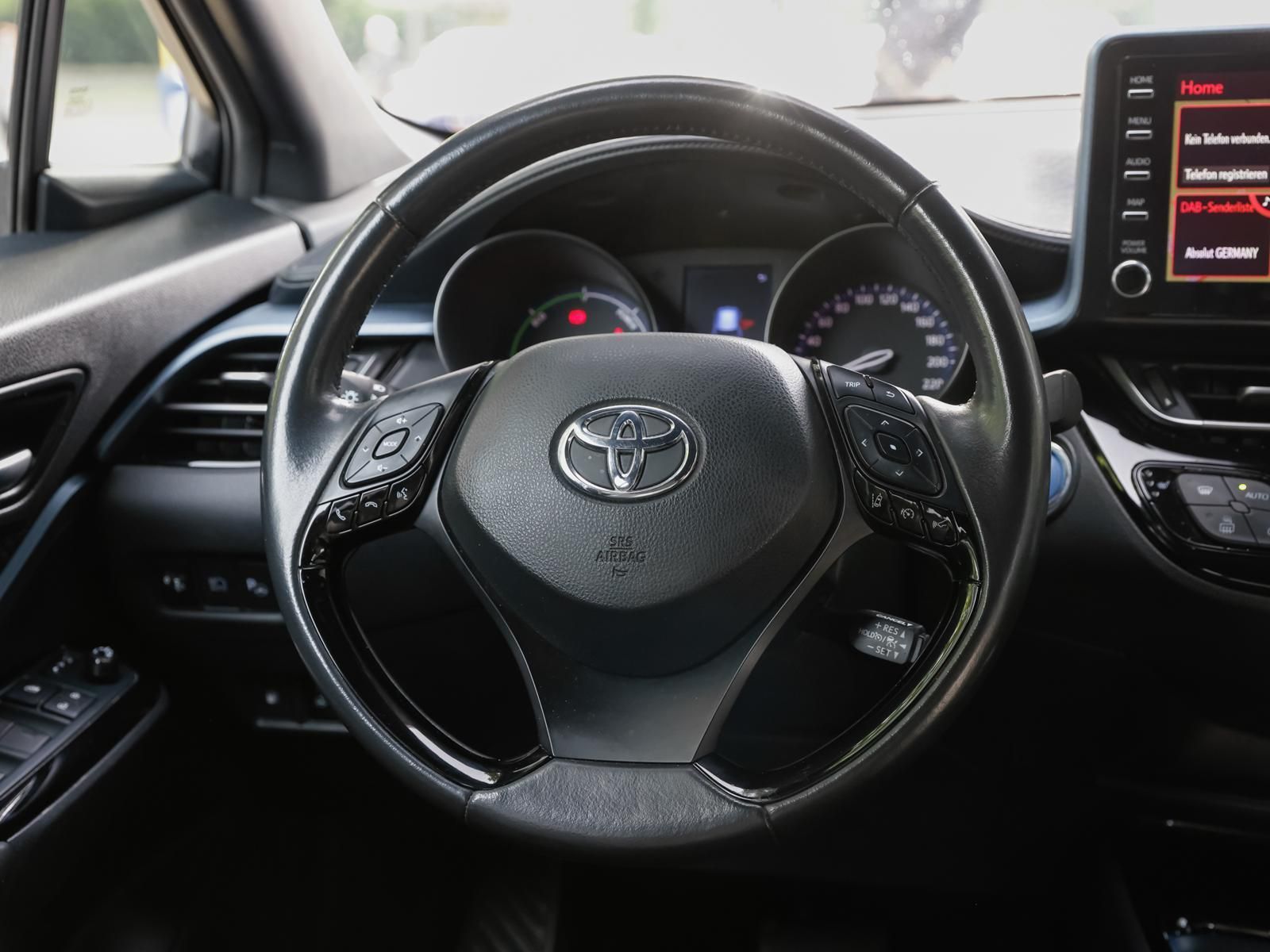 Toyota C-HR 2.0 HYBRID - Samsaru's Car Outlet