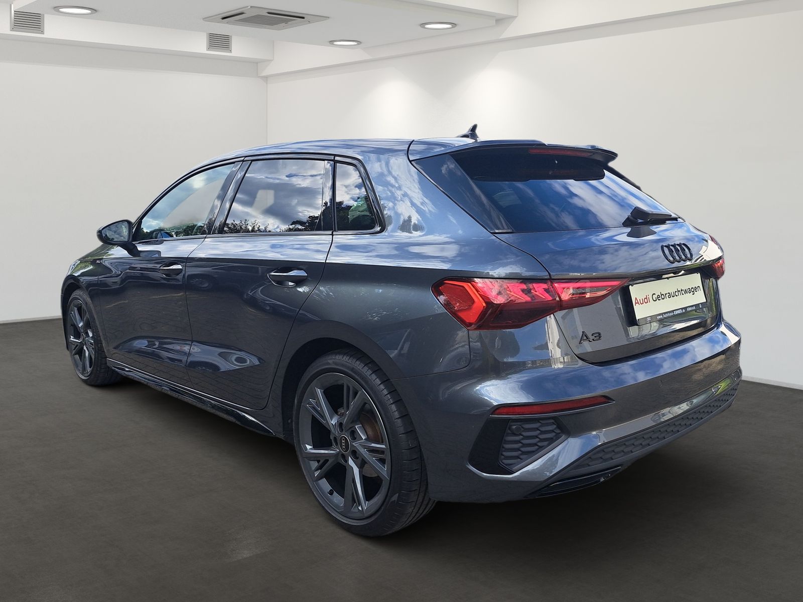 Audi A3 SPORTBACK S-LINE 35TFSI S-TRONIC - Samsaru's Car Outlet