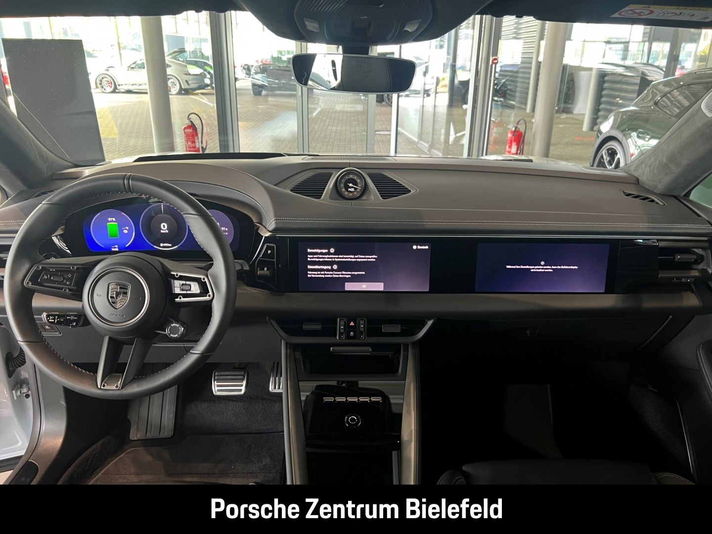 Porsche Macan Turbo Burmester Luftfederung Panoramadach
