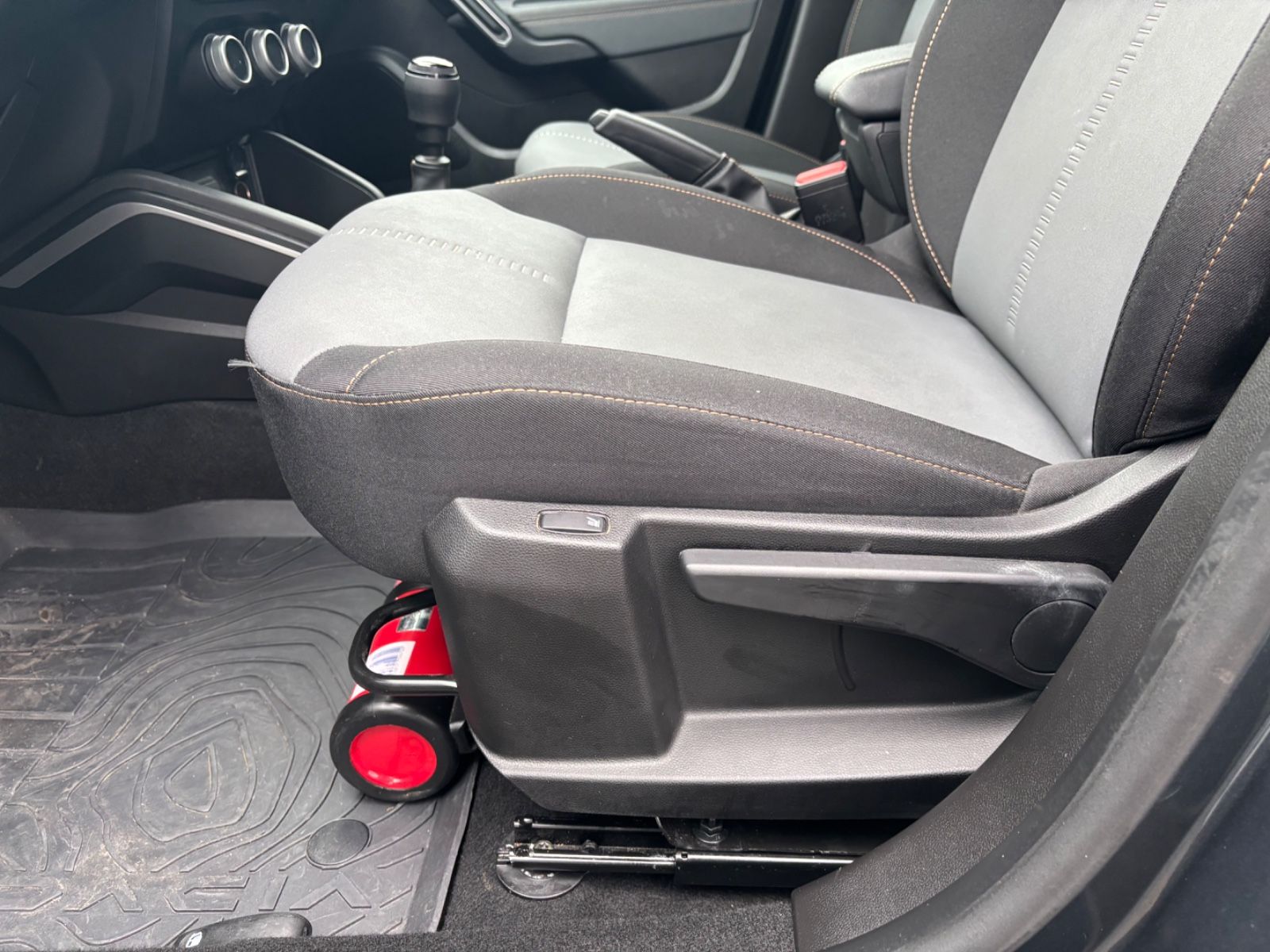 Dacia DUSTER - Samsaru's Car Outlet