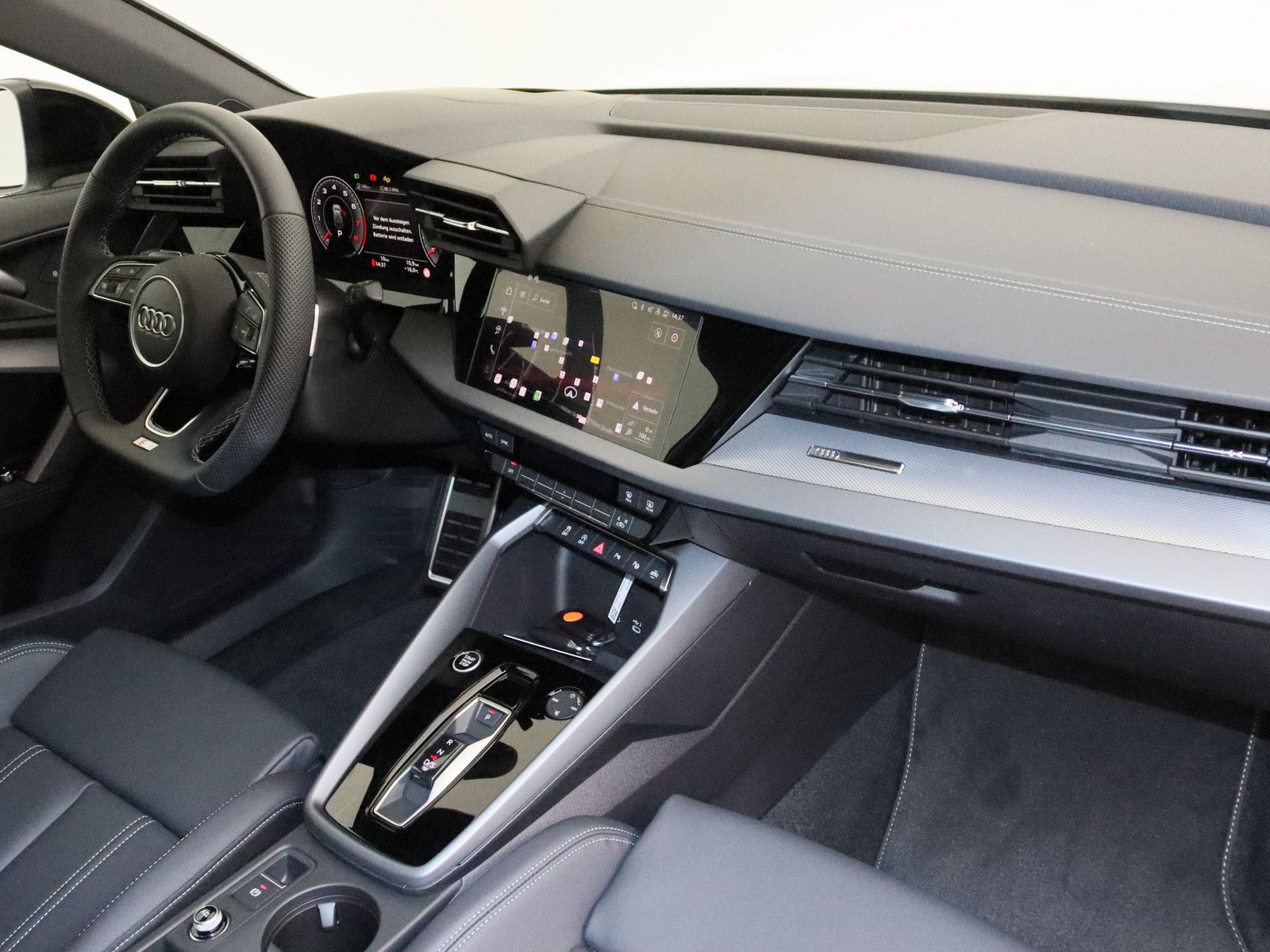 Audi A3 Sportback 35 TFSI S line - Samsaru's Car Outlet