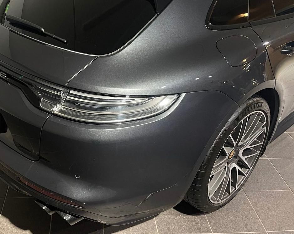 Porsche Panamera Sport Turismo 4 E-Hybrid Platinum Edit