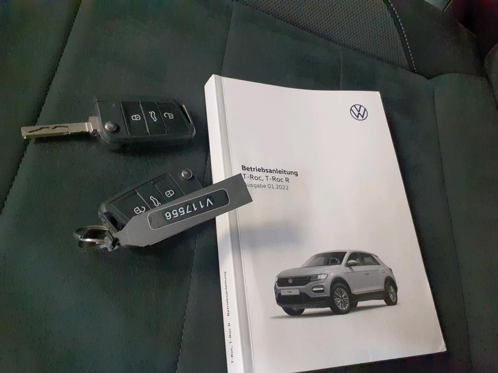 Volkswagen T-Roc Style 1.5 TSI DSG - Samsaru's Car Outlet