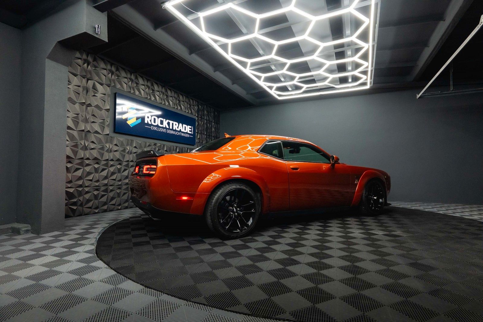 Dodge Challenger 6.4 V8 SRT 392 R/T SCAT PACK WIDEBODY
