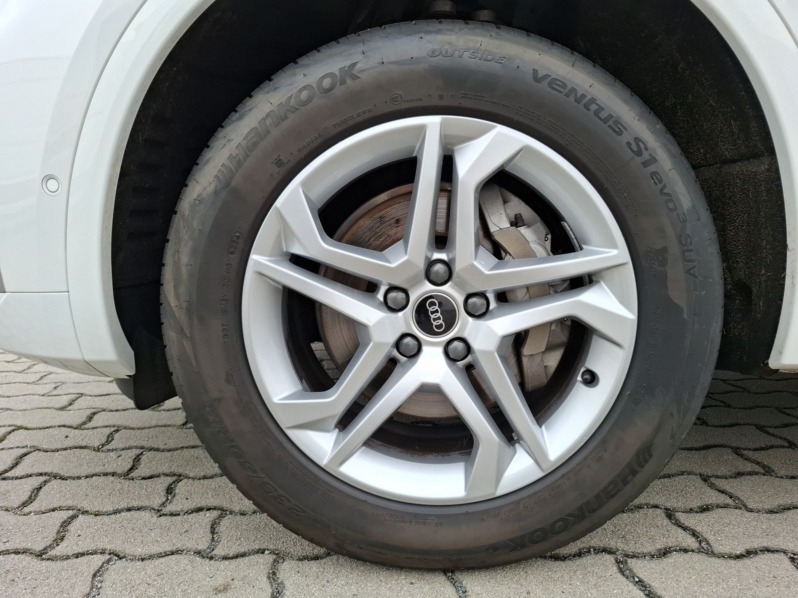 Audi Q5 40 TDI quattro S-line S-tronic STH Matrix AHK