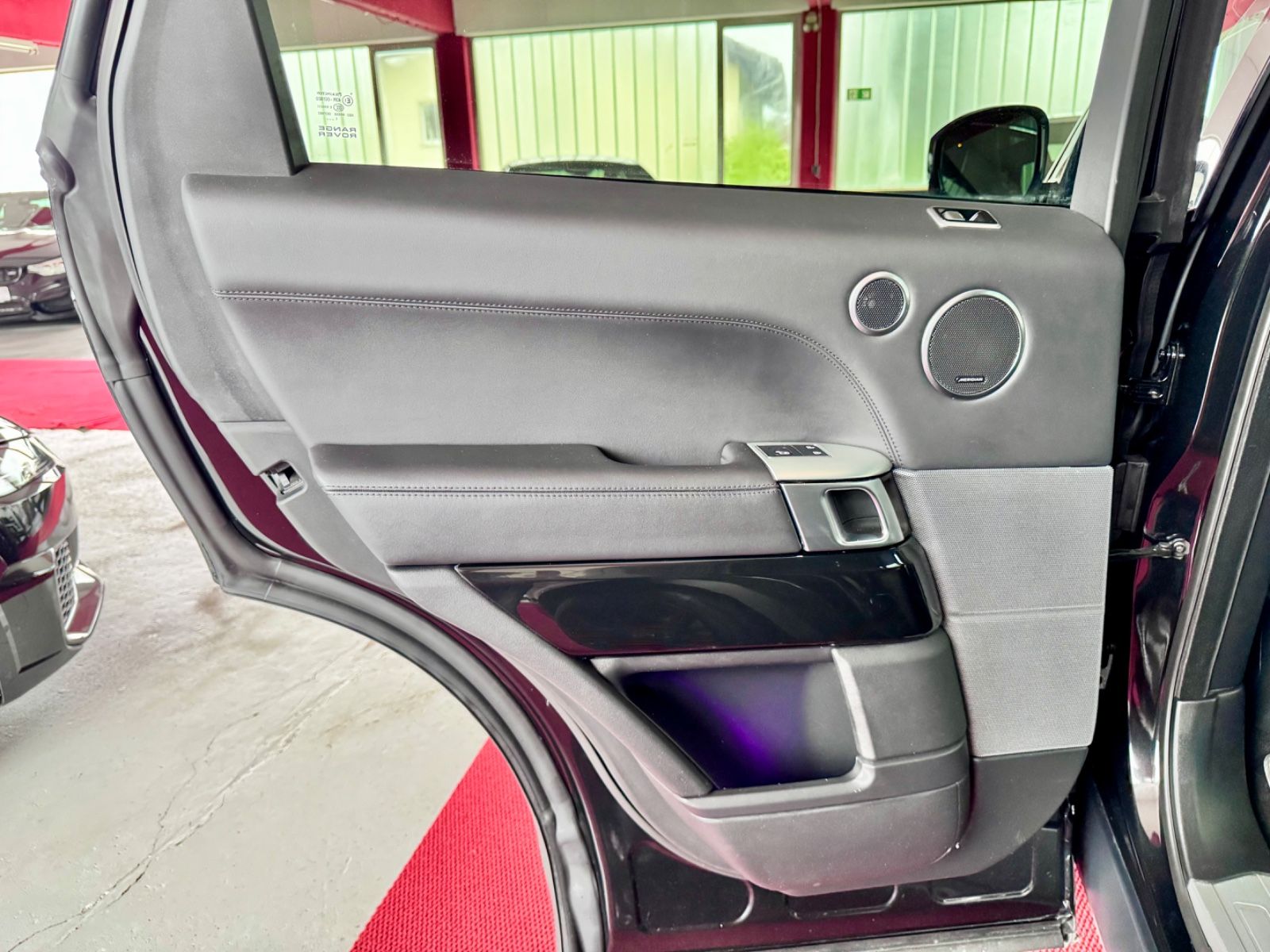 Range Rover Sport SVR - Samsaru's Car Outlet
