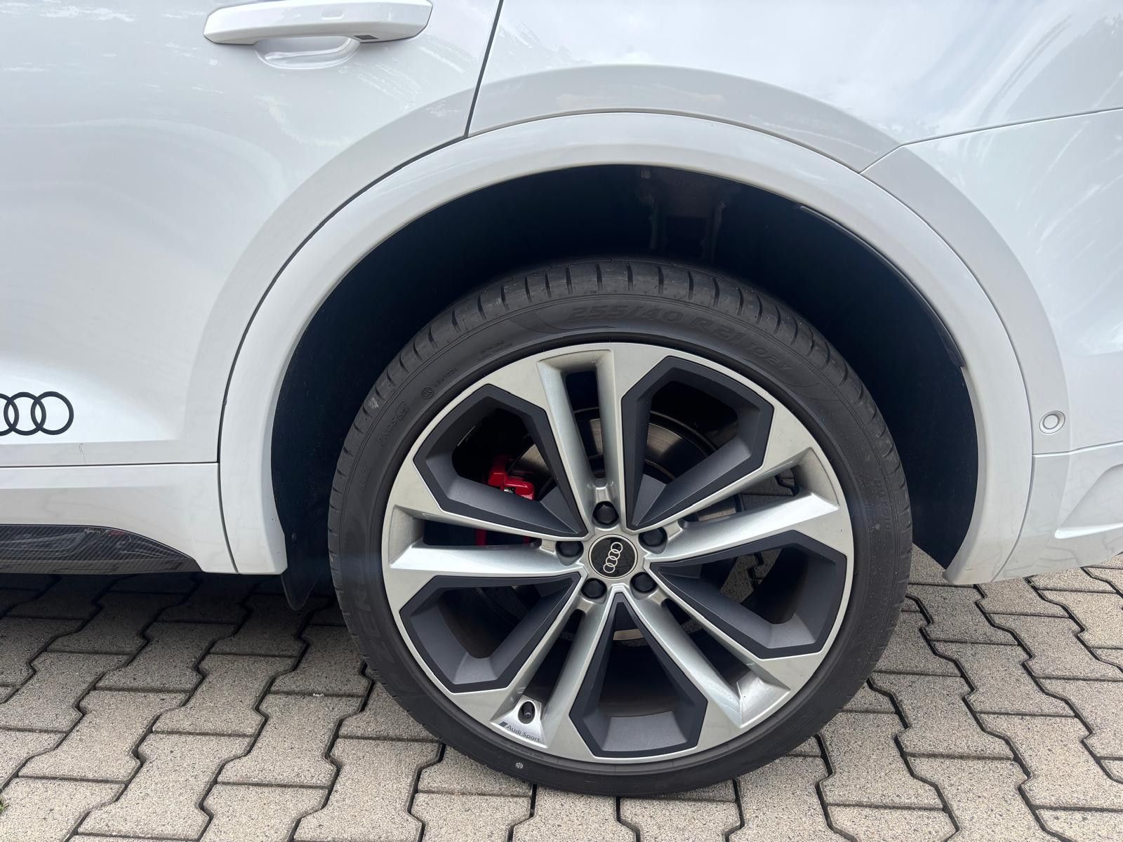 Audi Q5 40 TDI quattro EDITION ONE S-LINE AHK MATRIX