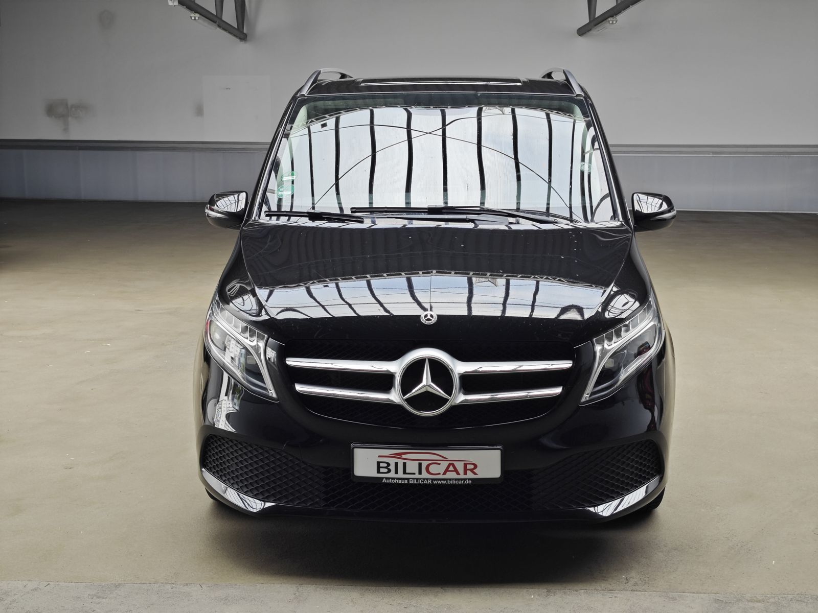 Mercedes-Benz V 250 Avantgarde - Samsaru's Car Outlet