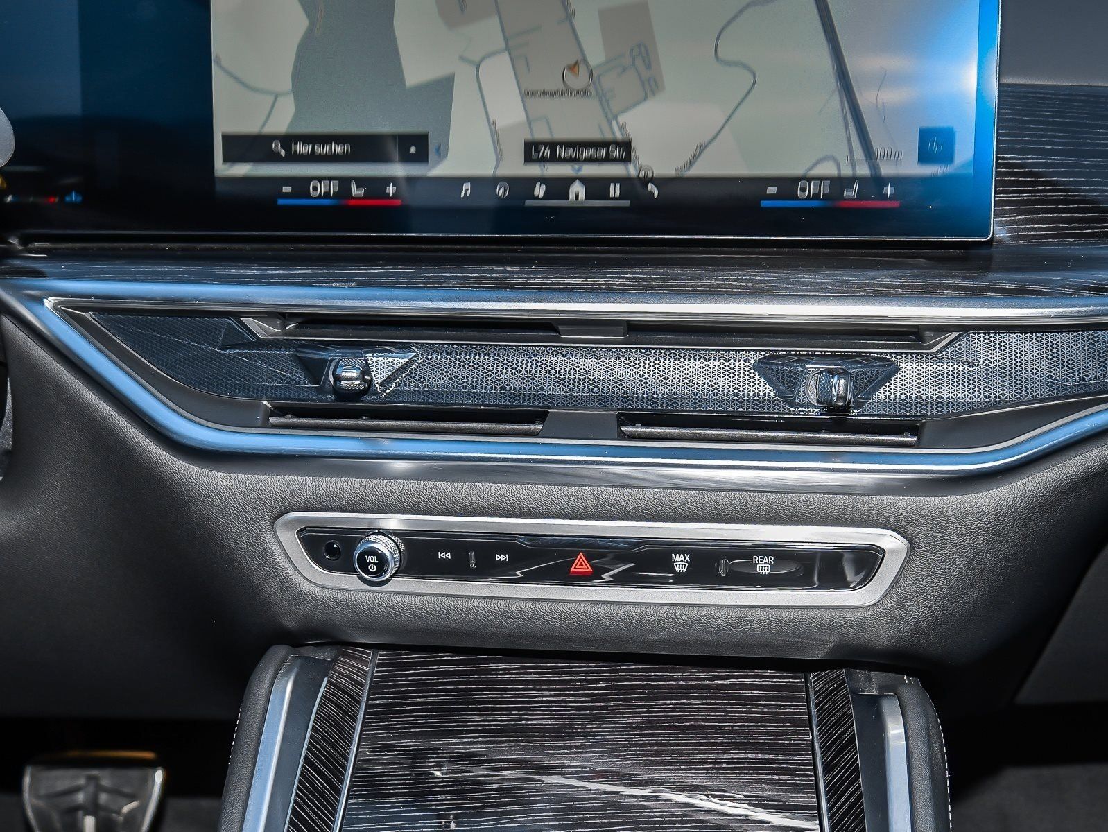 BMW X6 xDrive40d M Sport HUD PANO ACC AHK RFK NAVI