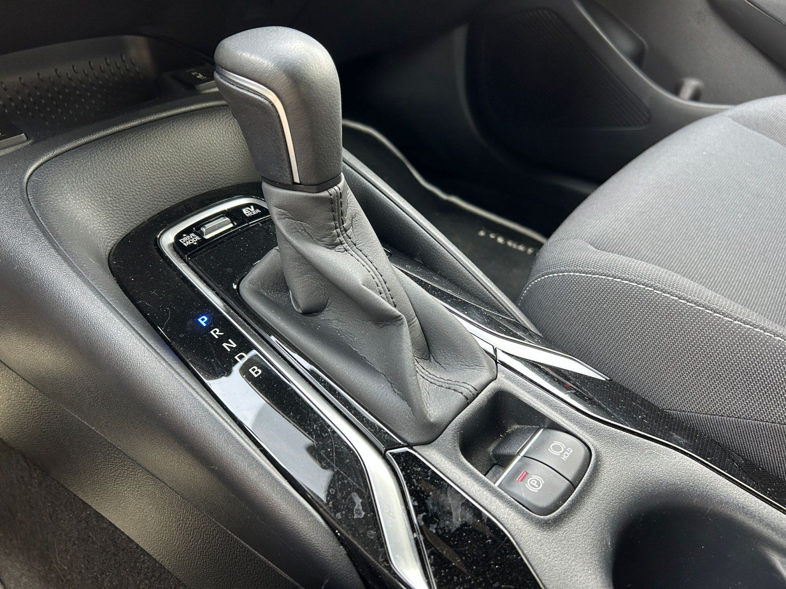 Toyota Corolla 1,8 Hybrid  Business Edition *WKR*1.HAND