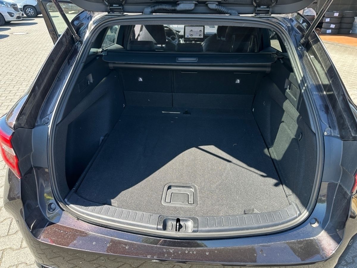 Toyota Corolla 2.0 - Samsaru's Car Outlet