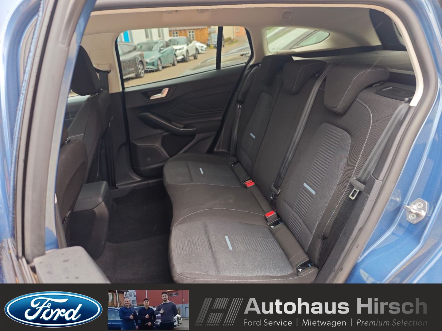 Ford Focus Turnier Active Navi LED ACC Apple CarPlay