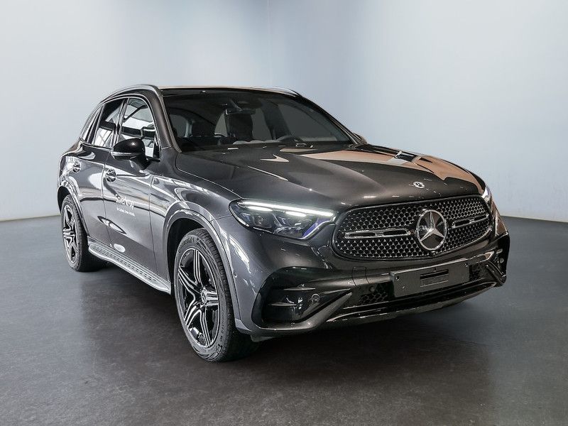 Mercedes-Benz GLC 200 d 4M AMG NIGHT MEMO 360 AHK DISTR KAMERA