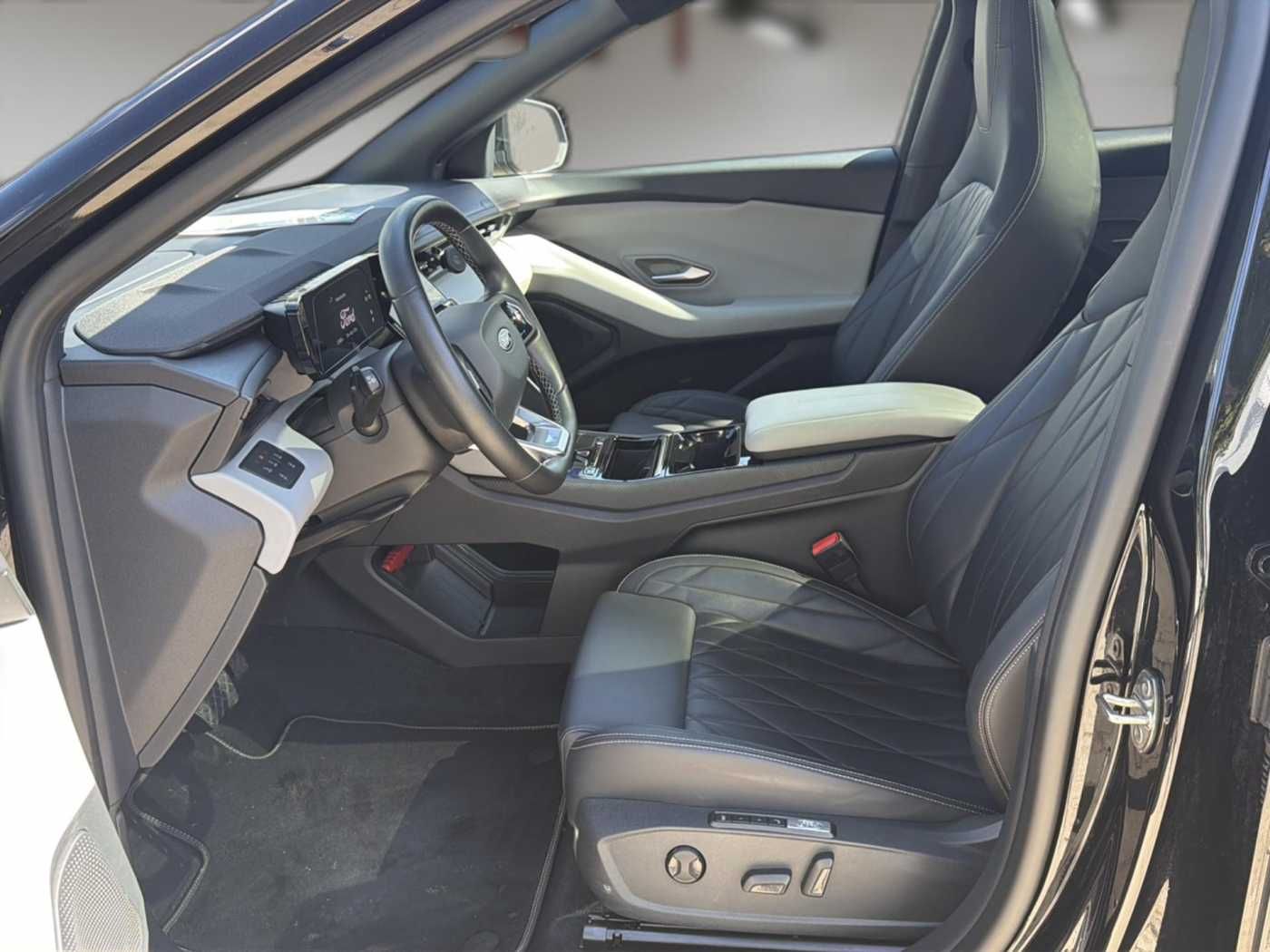 Ford Explorer Premium AWD Extended Range