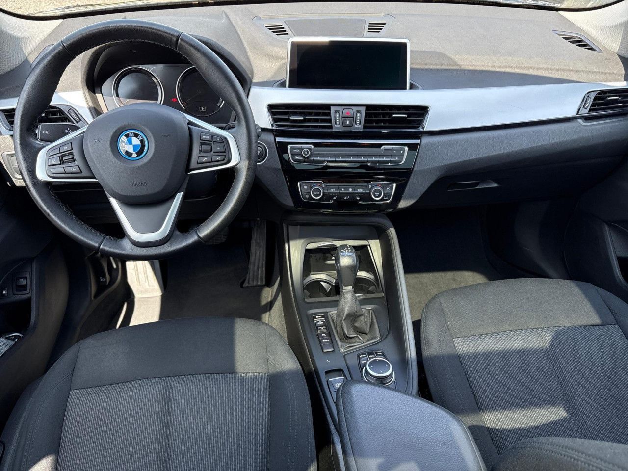 BMW X1 xDrive 25e - Samsaru's Car Outlet