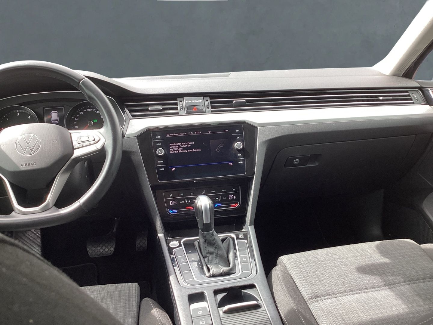 Volkswagen Passat Variant Business 2.0 TDI - Samsaru's Car Outlet