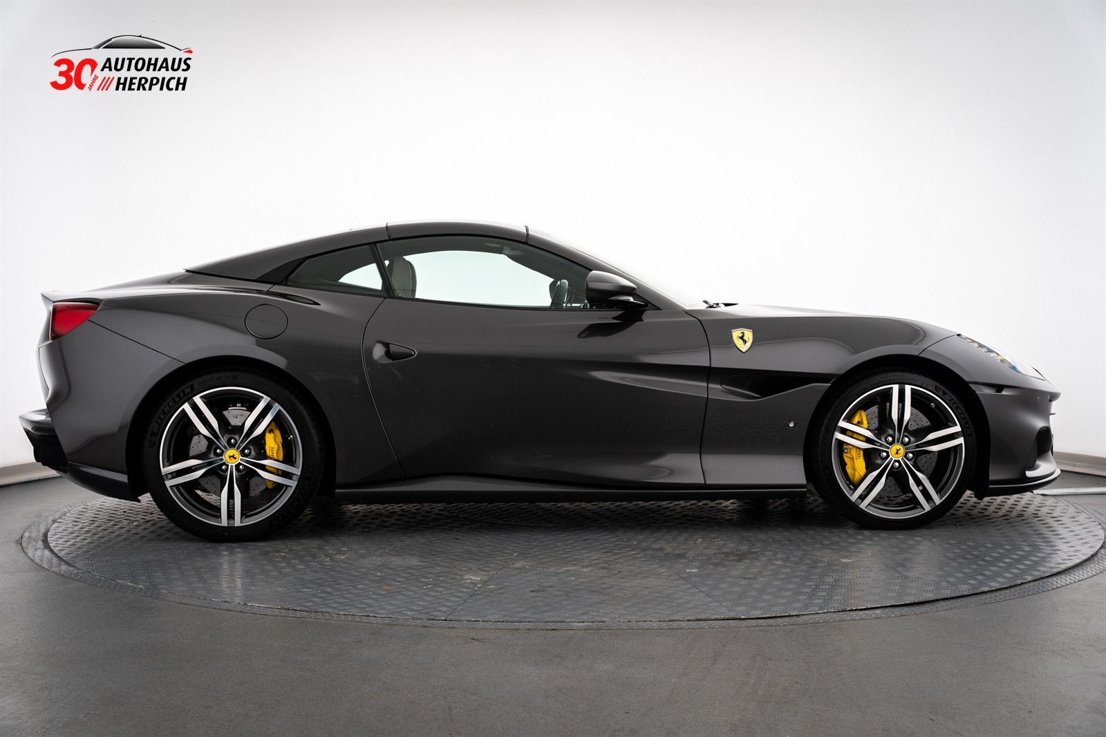 Ferrari Portofino M 20" JBL 360° Carbon Canne di Fucile 