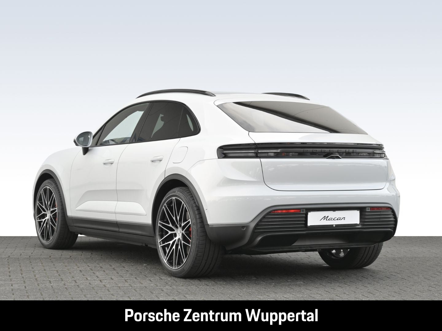 Porsche Macan 4S Surround-View LED-Matrix Abstandstempom