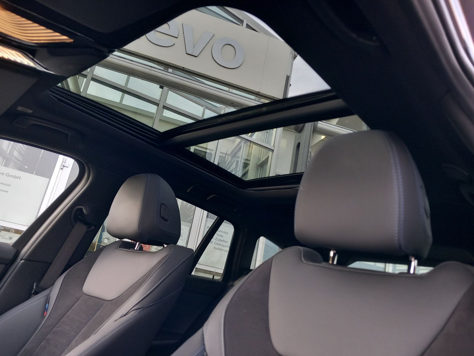 BMW 320d Touring Aut MSport - Samsaru's Car Outlet