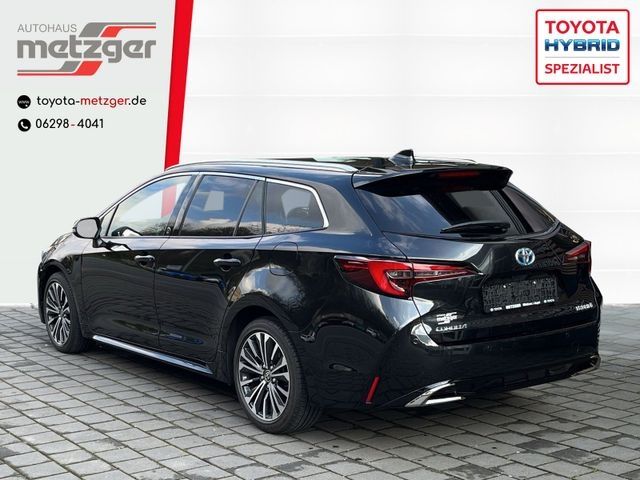 Toyota Corolla Touring Sports 1.8 Hybrid - Samsaru's Car Outlet
