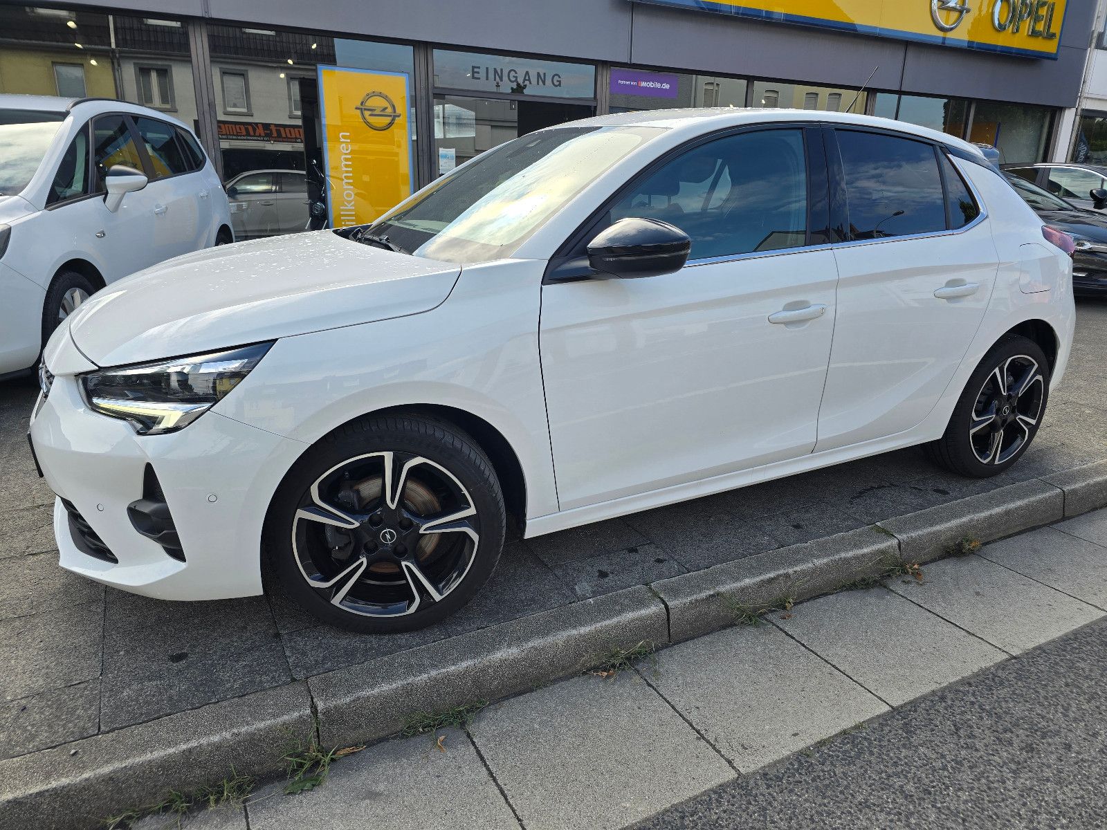 Opel Corsa F Ultimate - Samsaru's Car Outlet