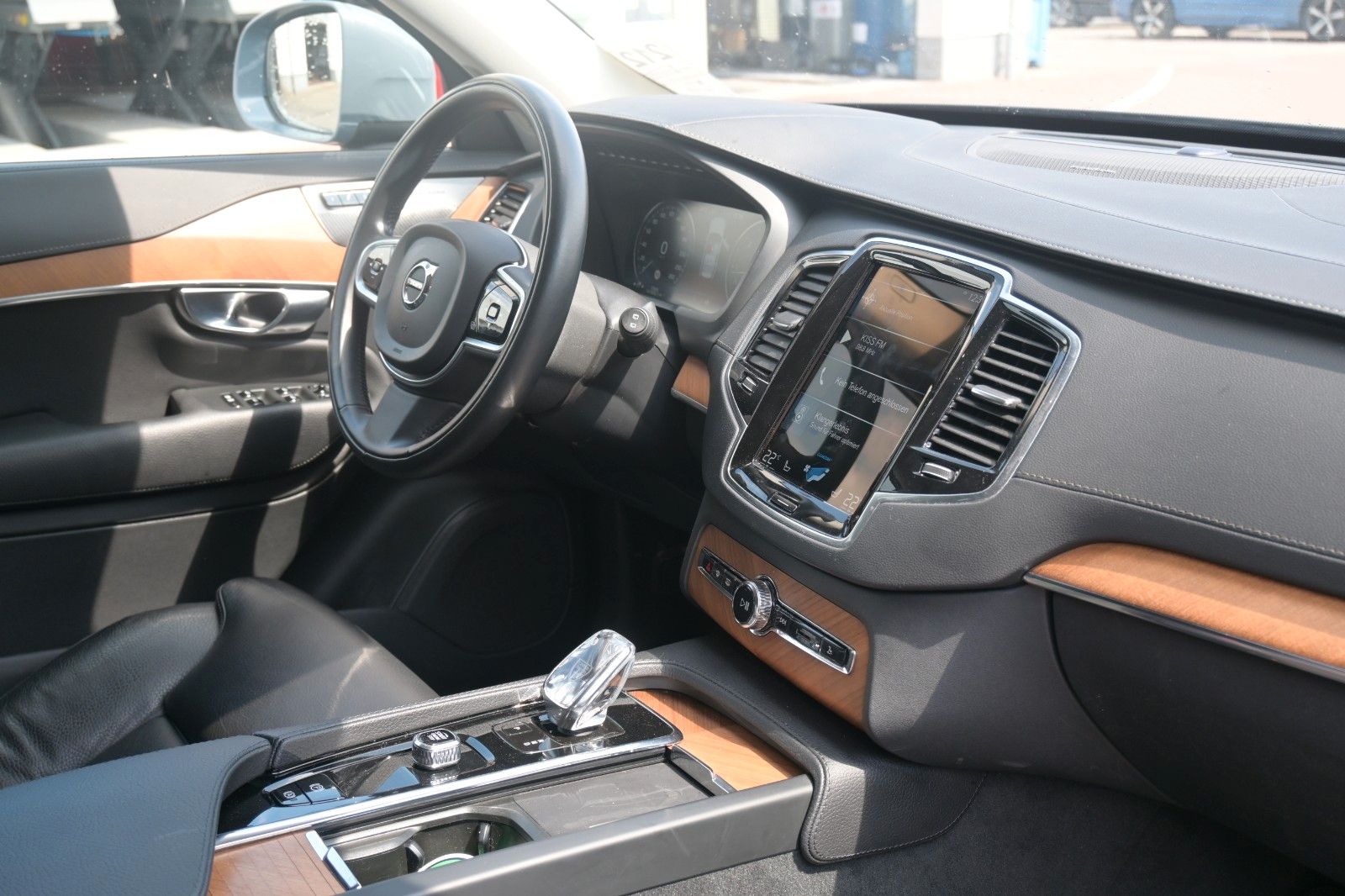 Volvo XC90 B5 Inscrip. AWD - Samsaru's Car Outlet