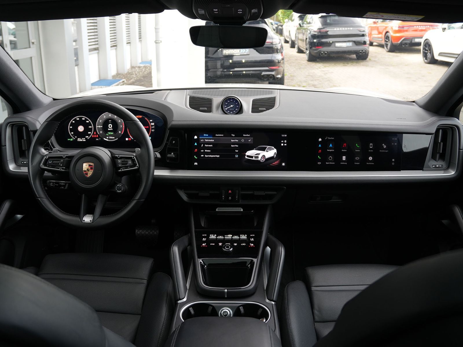 Porsche E-Hybrid Coupé SPORTDESIGNPAKET-ACC-MASSAGE-VOLL