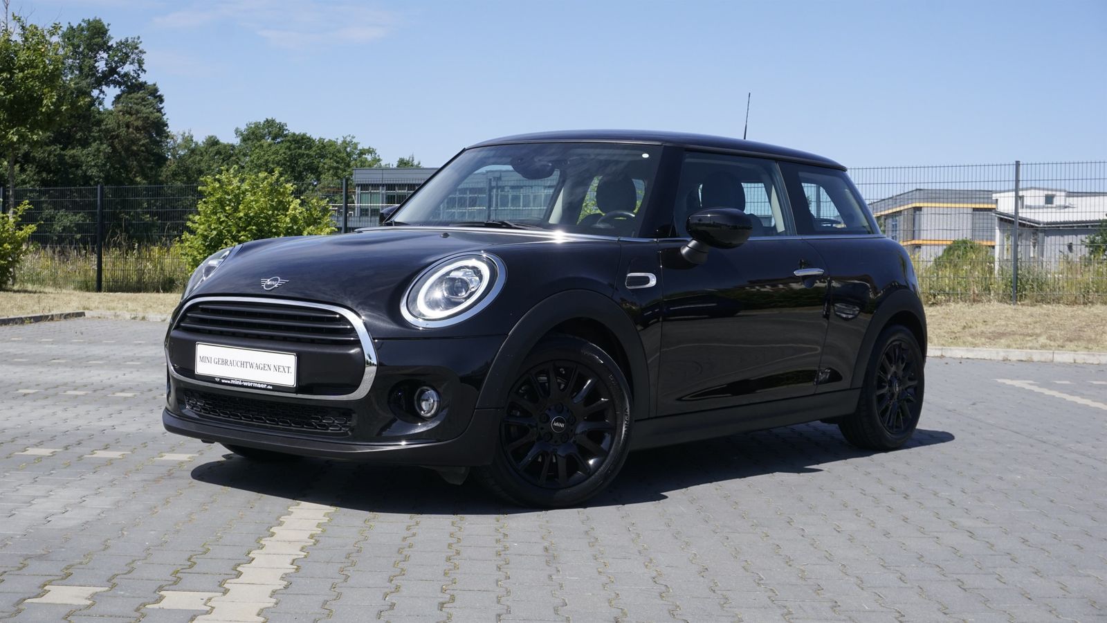 MINI One Chili - Samsaru's Car Outlet