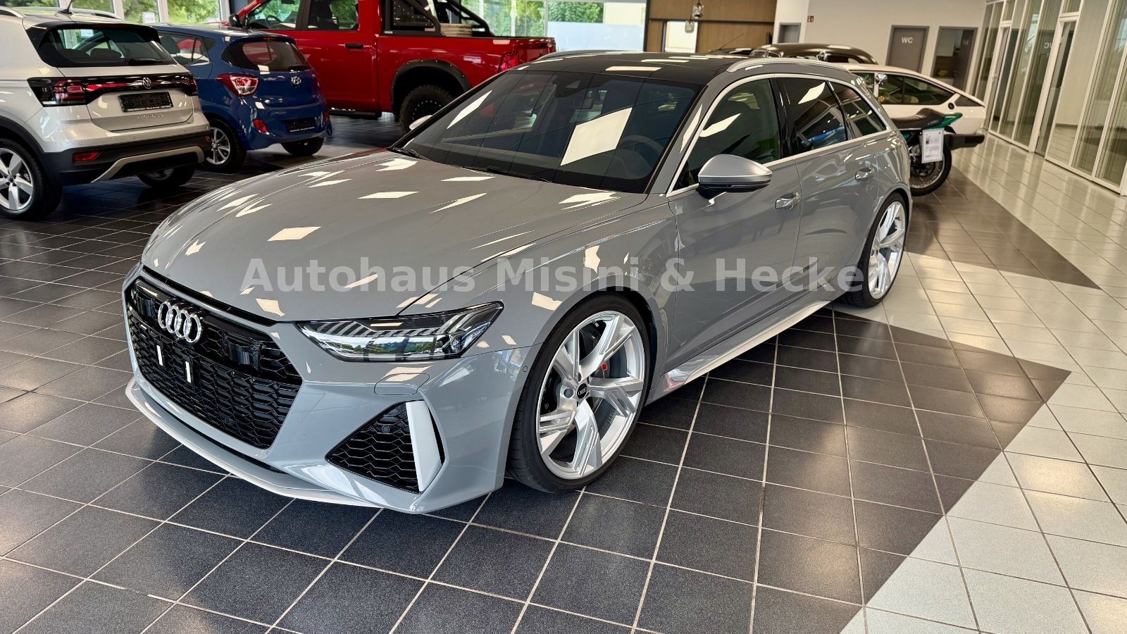 Audi RS6 Avant / Keramik / B&O A / Panorama / 305km/h