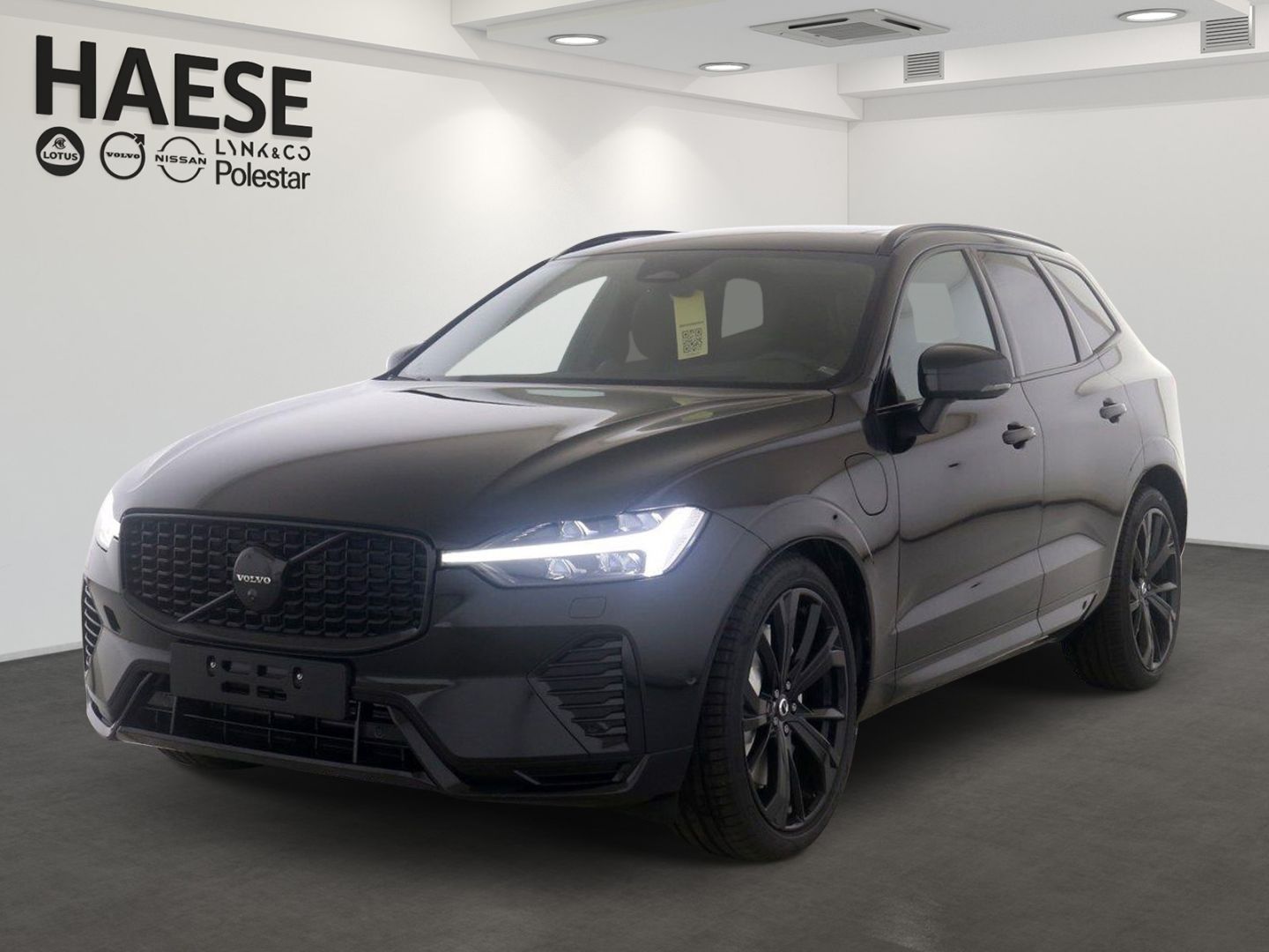 Volvo XC60 T8 Plus Black Edition Recharge Plug-In Hybrid - Samsaru's Car Outlet
