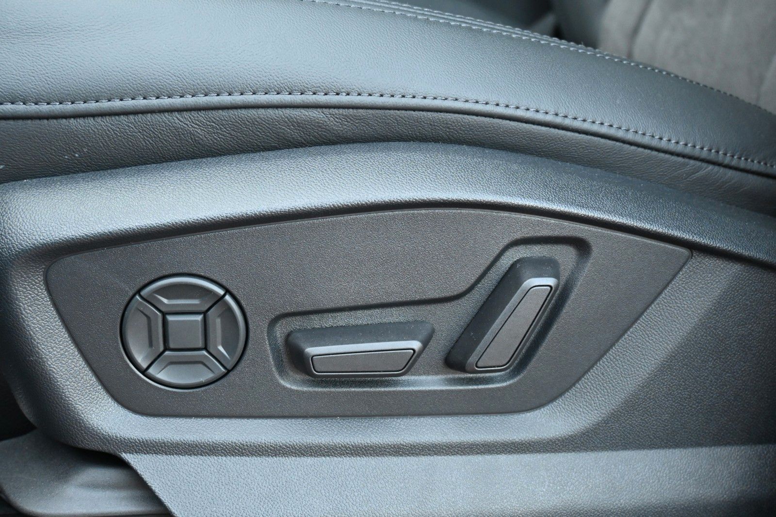 Audi RSQ8 RS Q8 TFSI QUATTRO *B&O*PANO*23"Mietkauf