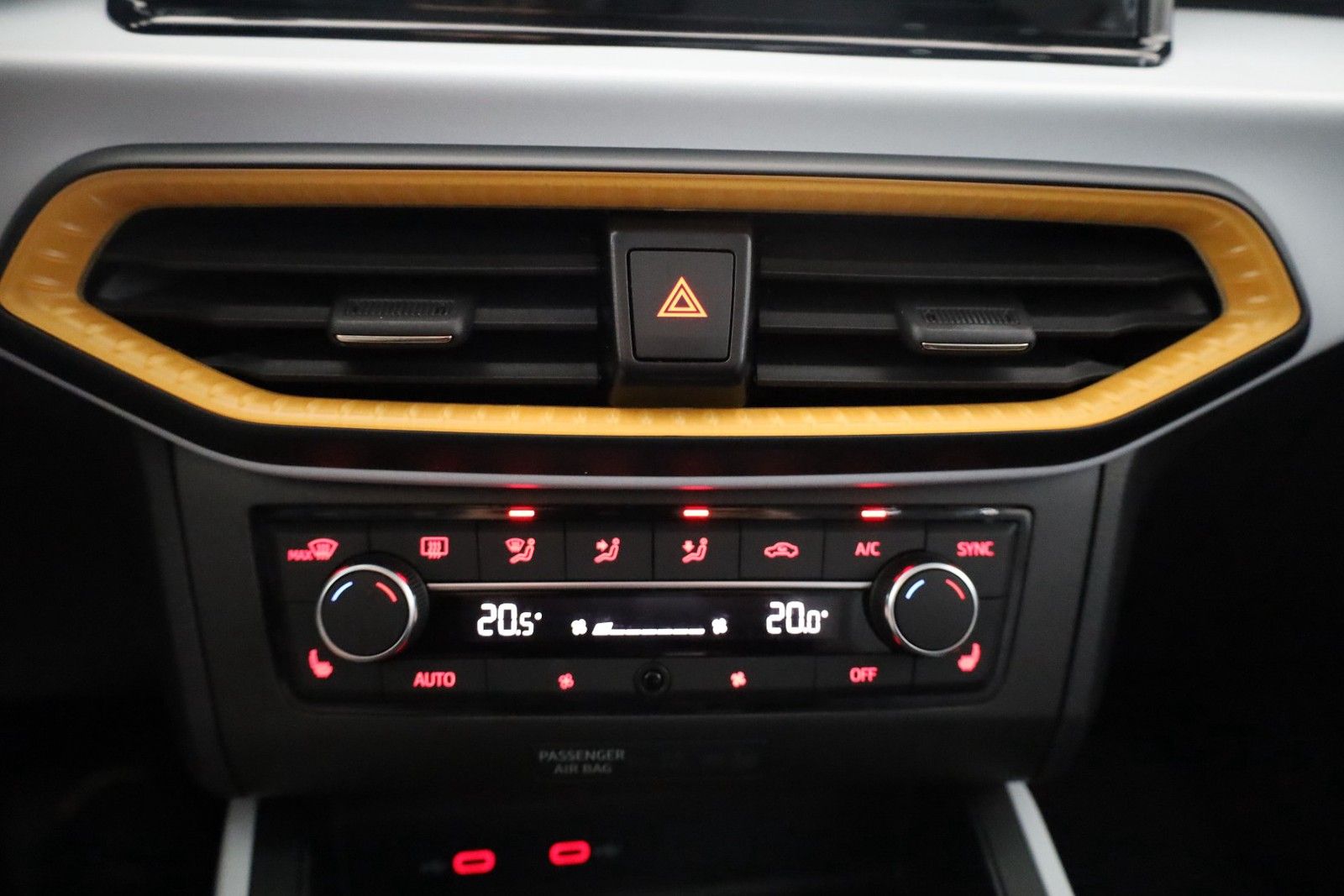 Seat Arona Style 1.0 TSI *Sitzheizung*Carplay-Navi