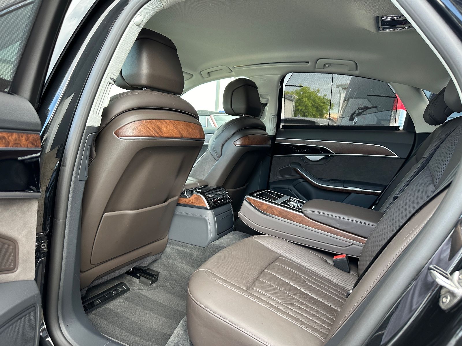 Audi A8 50 TDI SPORT - Samsaru's Car Outlet