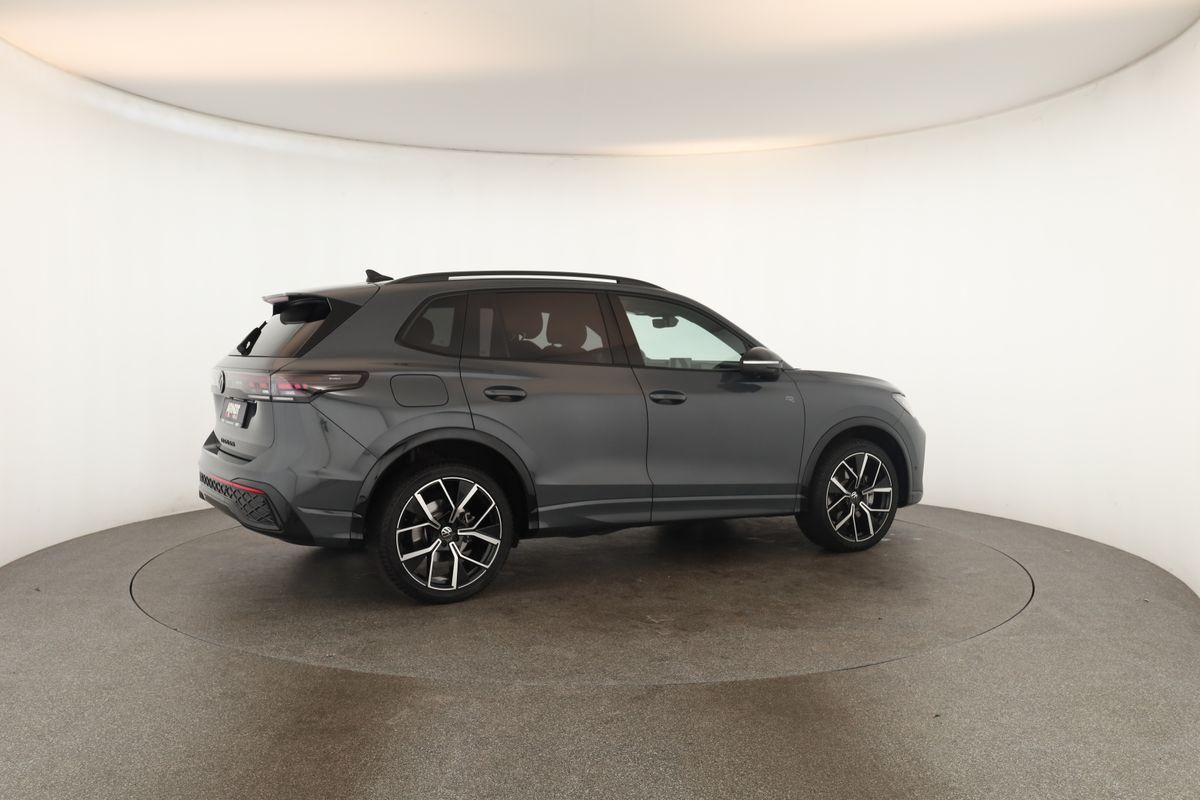 Volkswagen Tiguan 2.0 TSI DSG 4M R-Line IQ Pano Nav 360 AHK